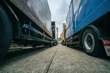 Autobahnvignette in Ungarn: das wichtigste Zubehör für den Fahrzeugtransport in Ungarn