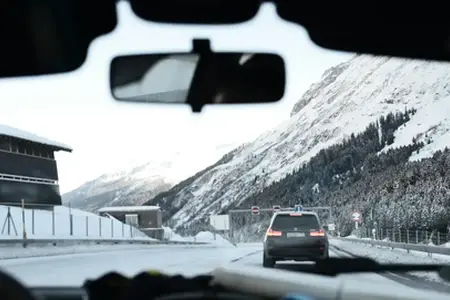 Schweizer Autobahnen und die Aufkleber 2024